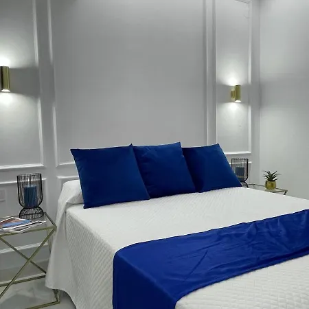 Elviria Luxury & Relaxation , With Sea Views Apartment *